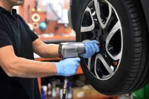 changing a car tire